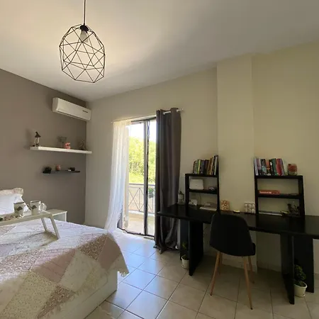 Apartment Irinis In *